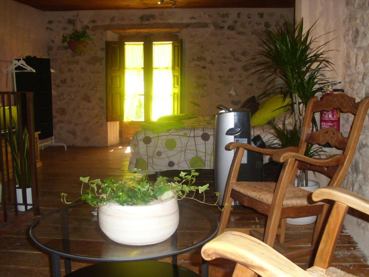 Casa Rural Con Jacuzzi Taberna Del Tio Pedro Cabanas de Polendos Екстериор снимка